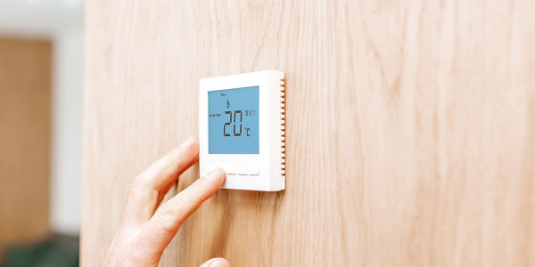 Rehabilitación / Reformas de Casas Málaga · Instalación de Sistemas Climatización y Aire Acondicionado